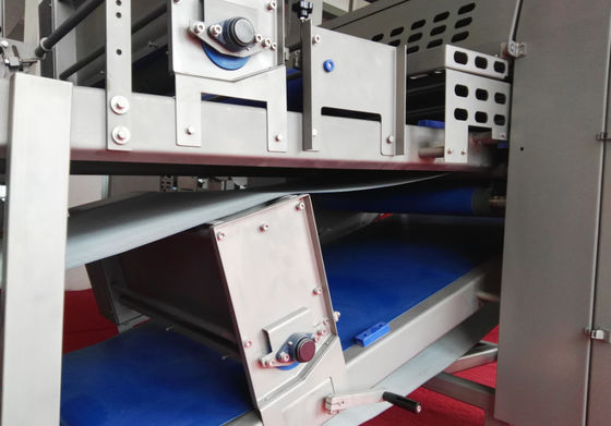 comprare Laminatore della pasta sfoglia con il sistema avanzato dello SpA, pasta commerciale Sheeter dello spolveratore di 12 farine fabbricazione online