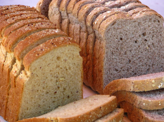 comprare L'industriale ha affettato la linea di produzione del pane tostato, pane tostato 45kw che fa la macchina con il saltatore tagliato fabbricazione online