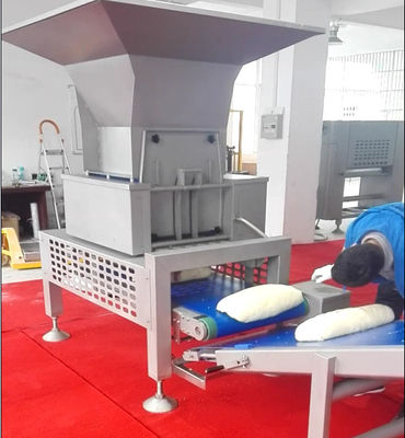comprare Macchina del creatore di Paratha farcita motore con il saltatore automatico di taglio a blocchi della pasta fabbricazione online