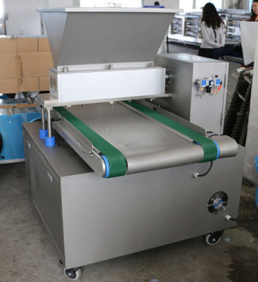 comprare Della cinghia larghezza di lavoro della macchina 600mm del depositante del dolce di andamento privo d'intoppi per il dolce/biscotti fabbricazione online