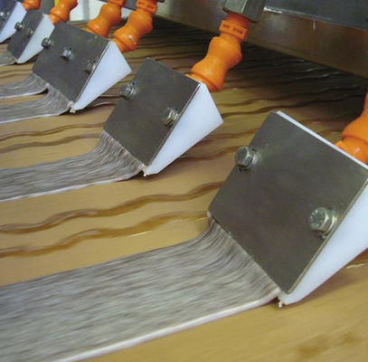comprare 300- Linea di produzione del dolce dello swiss roll di capacità di 800 chilogrammi con il dolce standard Dissolver di Europa fabbricazione online