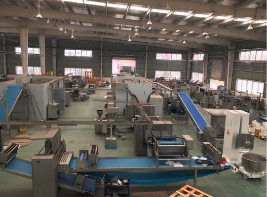 comprare Attrezzatura industriale della pasta sfoglia, creatore della pasta sfoglia con il laminatore del blocchetto della pasta fabbricazione online