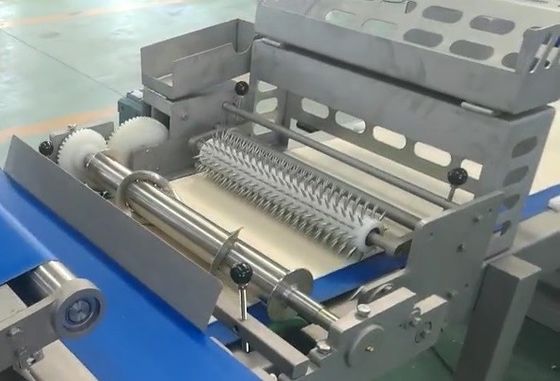 comprare Residuo automatico della pasta che rimuove la linea macchina automatica della pizza della pizza con una capacità di 5000 pizze/ora fabbricazione online