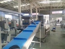 comprare Linea di produzione di pasticceria completamente automatica con 6560*1575*1620mm Dimensioni 1500 Kg Capacità e controllo touch screen PLC online manufacture