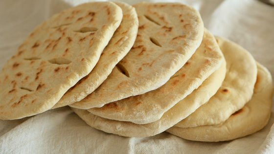 comprare Linea di produzione automatica della pita della soluzione chiavi in mano con la soluzione a spirale del pacchetto e del dispositivo di raffreddamento fabbricazione online